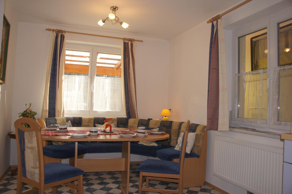 Appartementhaus Alpina Flattach Quarto foto